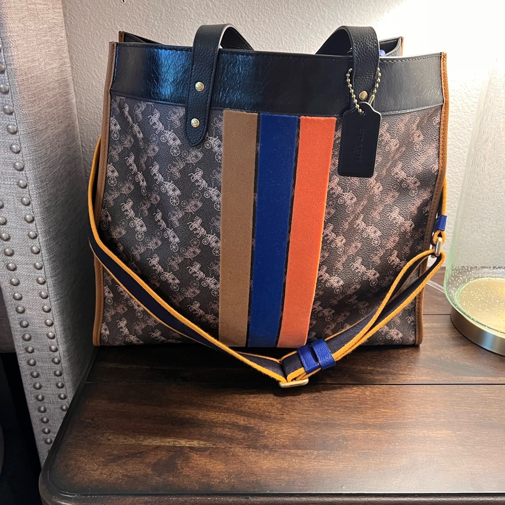 Coach Field Tote 40
